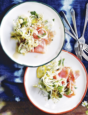 Smoked trout with fennel, macadamia and pepper berry - Wondaree Smoked trout with fennel, macadamia and pepper berry - Wondaree